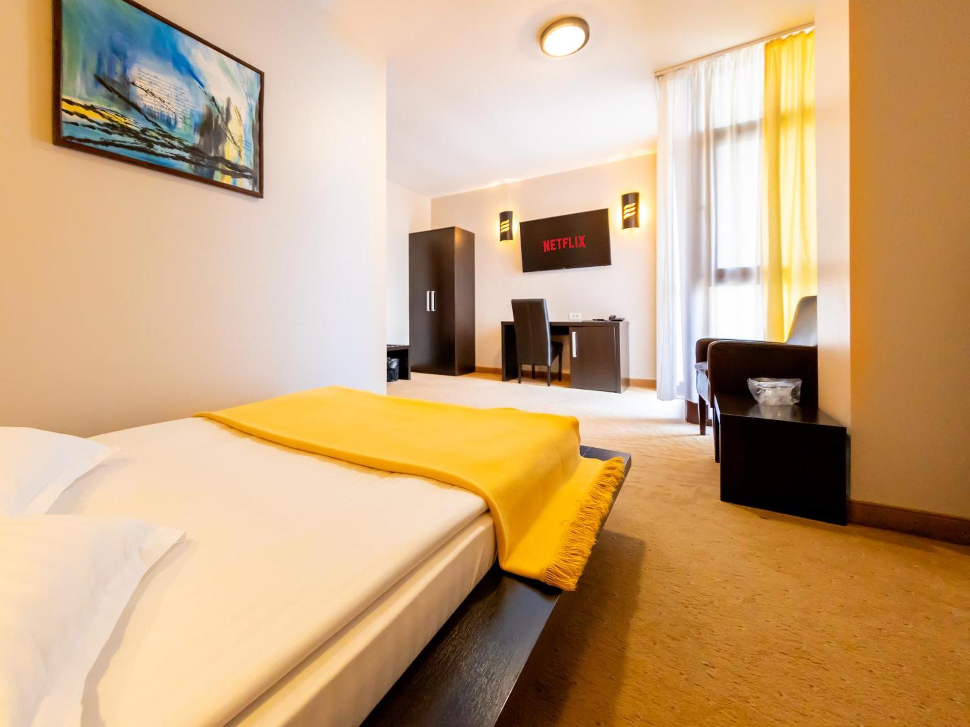 Hotel Maxim Arad Ngoại thất bức ảnh