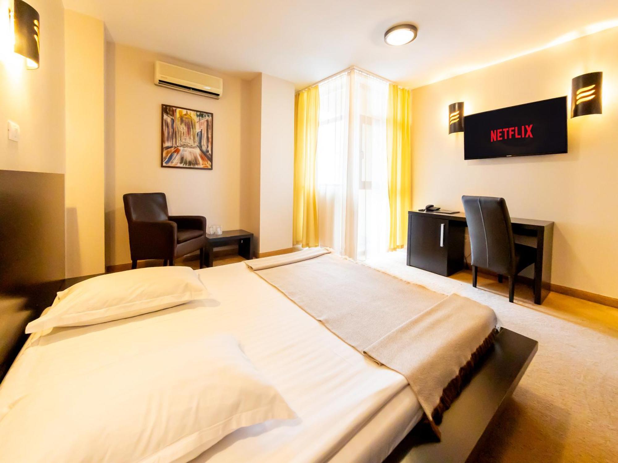 Hotel Maxim Arad Ngoại thất bức ảnh